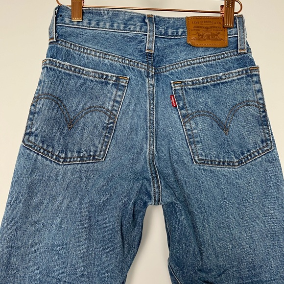 Levi Wedgie Jeans 23x28 - Picture 3 of 4